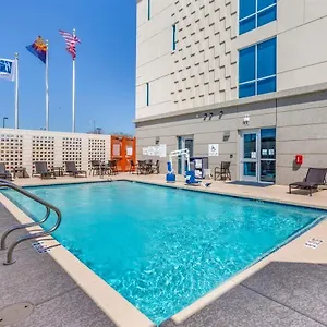 https://holiday-inn-express-suites-phoenix-dwtn-state-capitol.hotelsofphoenix.com